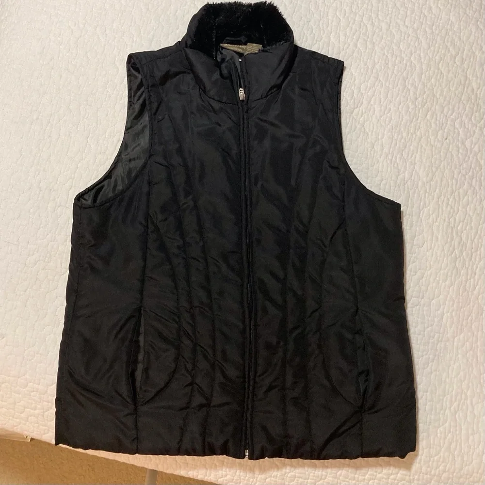 Jane Ashley Black Puffer Vest with Faux Fur Collar